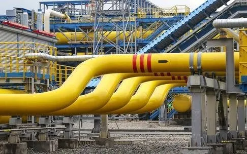 EU pada mulanya meluluskan rancangan untuk menamatkan import gas Rusia EU bước đầu thông qua kế hoạch chấm dứt nhập khí đốt Nga