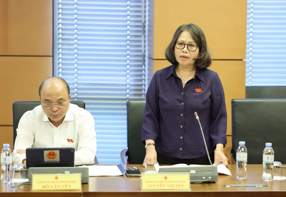 ผู้แทนเหงียนถิเยน (HCMC) กล่าวสุนทรพจน์ ภาพถ่าย: “Quang Phuc”