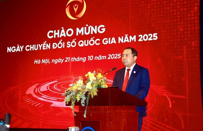 Wakil Menteri Tetap Sains dan Teknologi Vu Hai Quan menyampaikan pidato pembukaan acara tersebut. Thứ trưởng Thường trực Bộ Khoa học và Công nghệ Vũ Hải Quân phát biểu khai mạc chương trình.