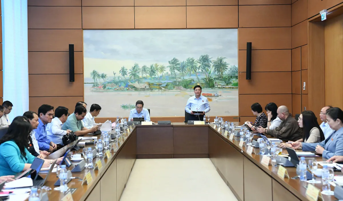 Chủ tịch Quốc hội: Tinh gọn bộ máy phải đi cùng chuyển đổi số, ứng dụng trí tuệ nhân tạo - Ảnh 1.