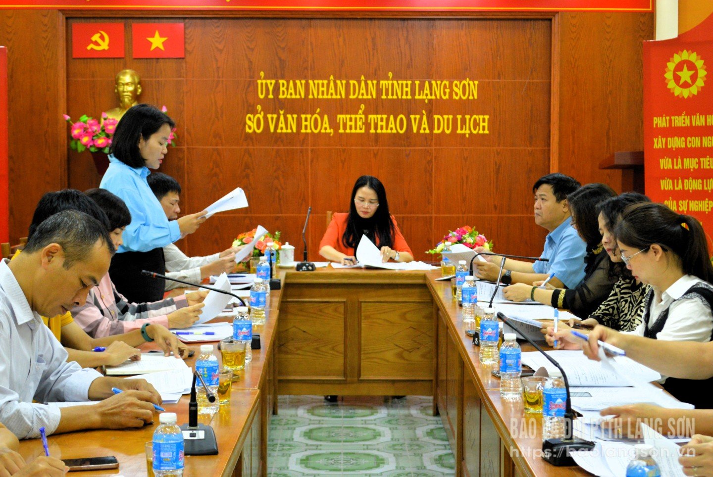 ผู้นำห้องสมุดจังหวัดรายงานสถานะการดำเนินงาน
