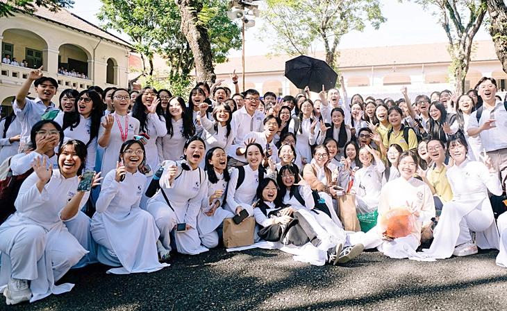 Juntos para mantenernos a salvo de las estafas en línea - Foto 1. lừa đảo online - Ảnh 1.