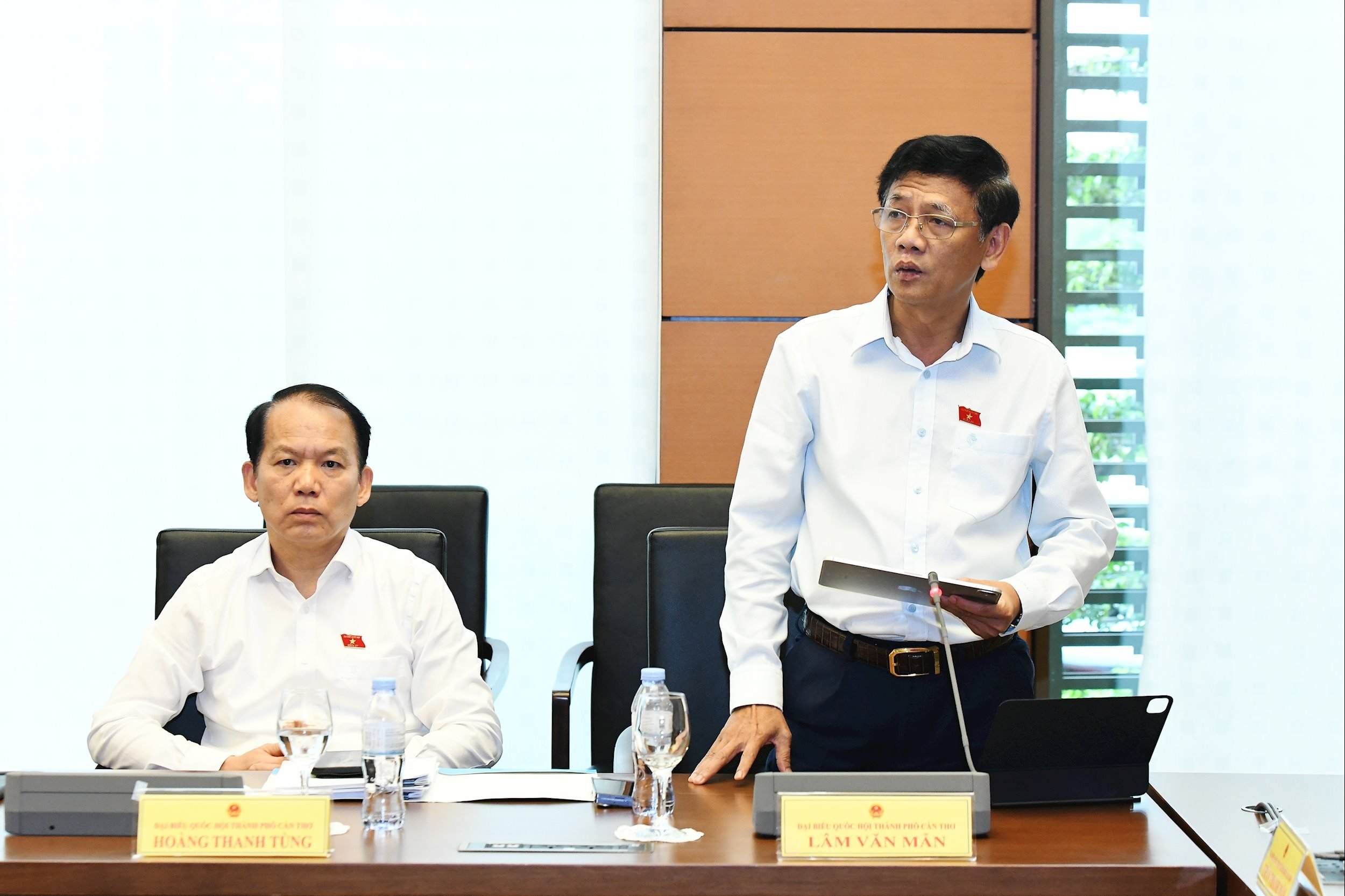 to11-chieu2.jpg