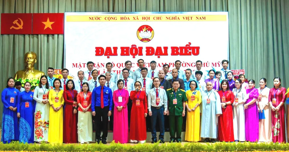 Hướng mục tiêu xây dựng phường đô thị, cảng thông minh