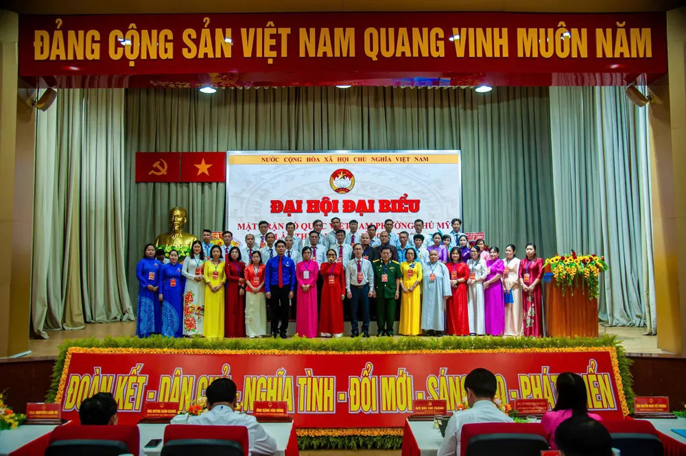 pHÚ MỸ.jpg