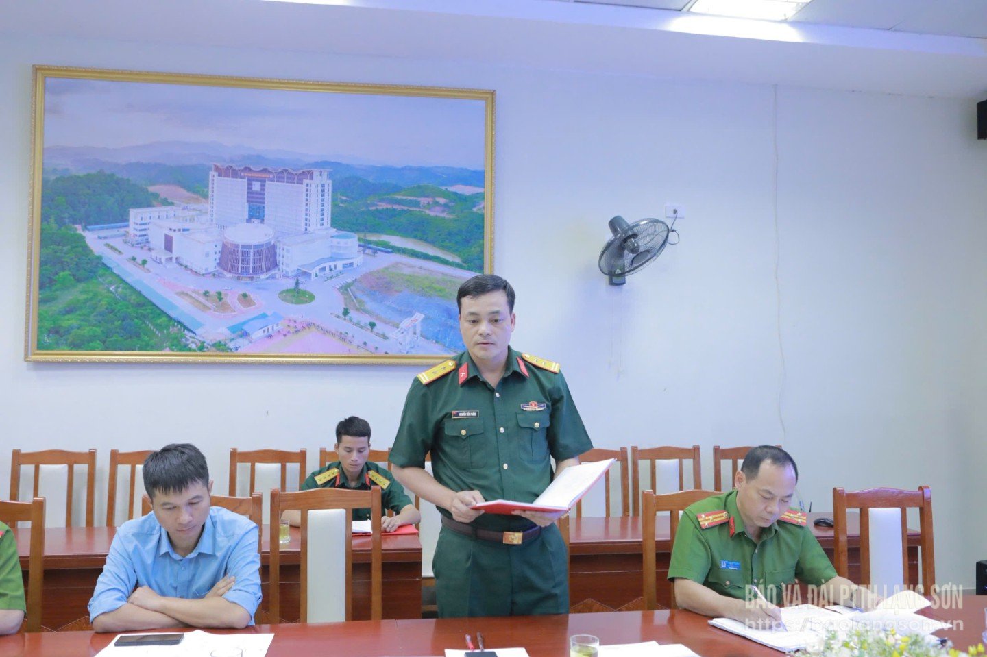 Un reprezentant al Comandamentului Militar Provincial a luat cuvântul la întâlnire