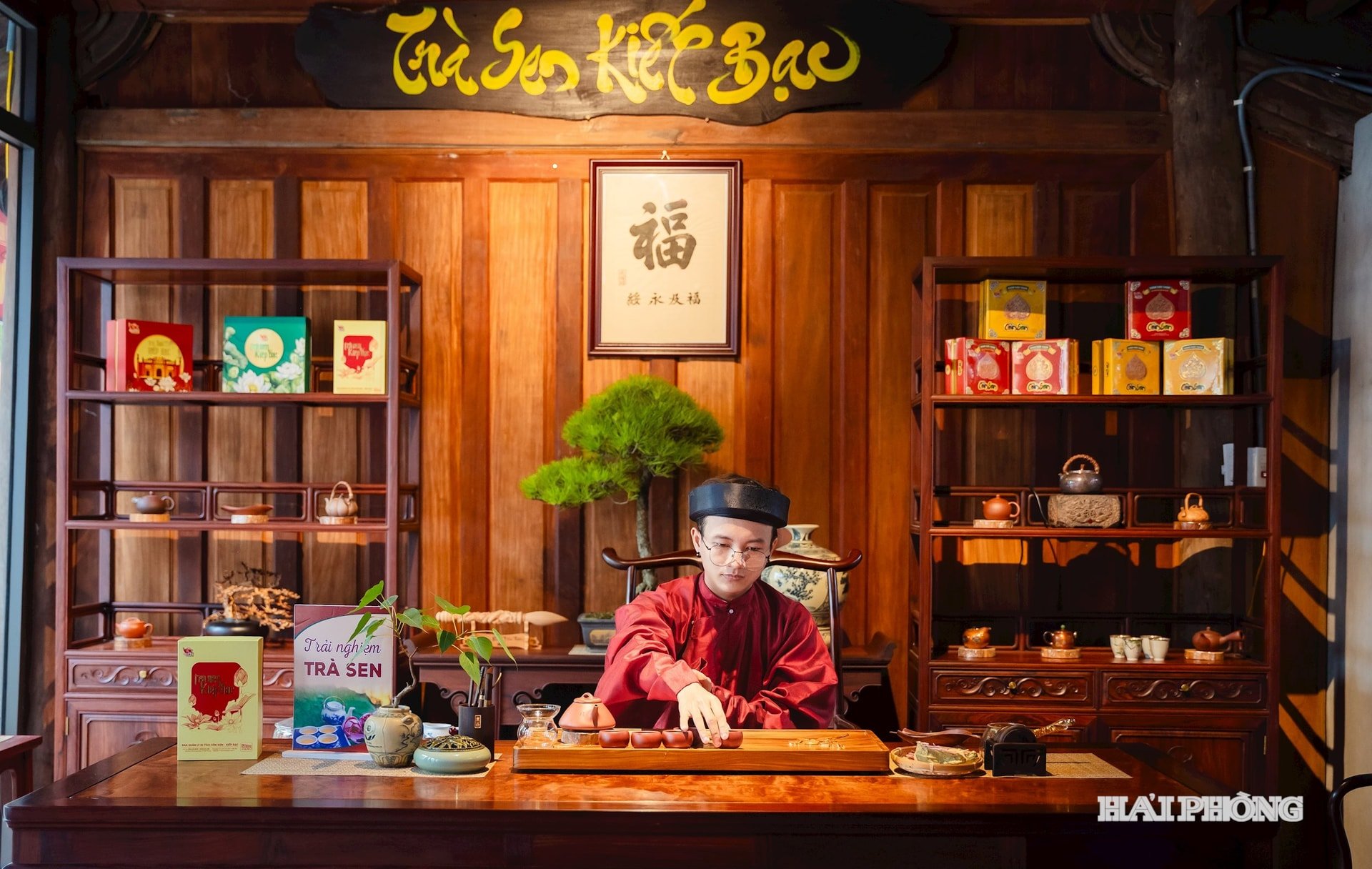 សហ phuc2.jpg