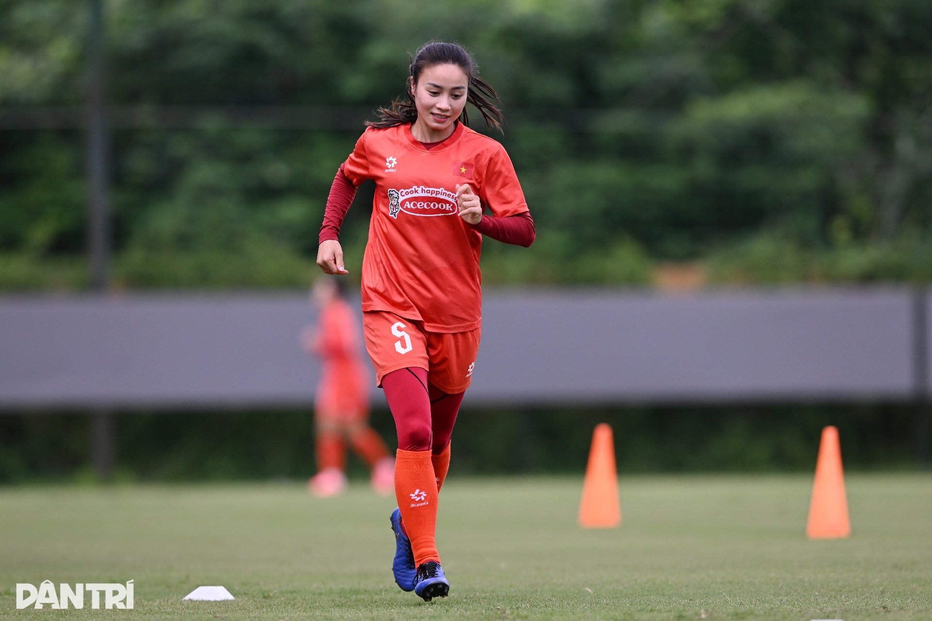 Tuyển nữ Việt Nam rèn quân, quyết tâm bảo vệ ngôi hậu SEA Games 33 - 9