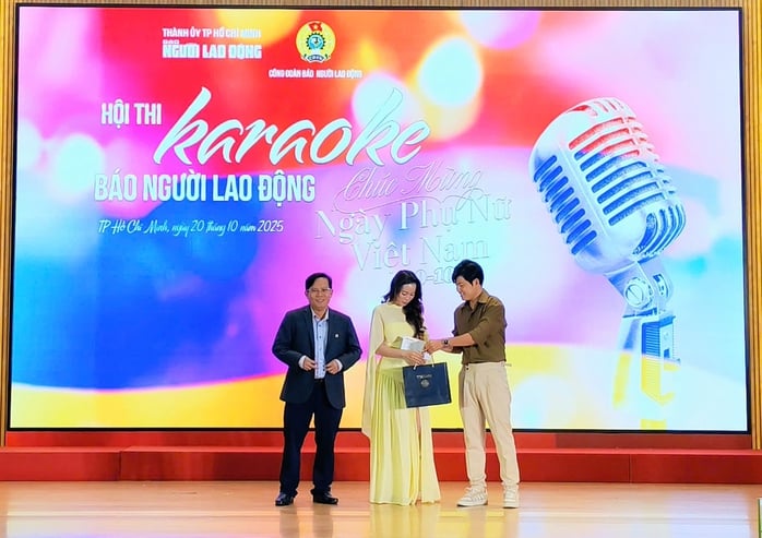 Sôi nổi Hội thi karaoke mừng ngày Phụ nữ Việt Nam - Ảnh 2.