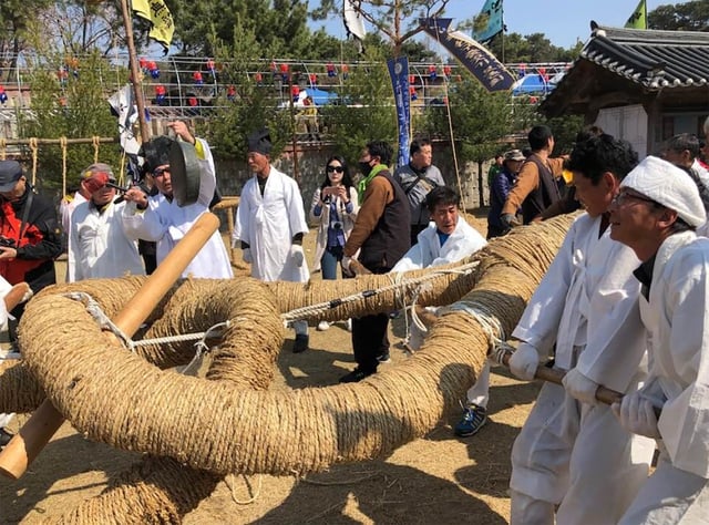 The whole world comes to Hanoi to tug of war in Thang Long - Hanoi Festival - Photo 3. Cả thế giới đến Hà Nội kéo co trong Festival Thăng Long - Hà Nội
- Ảnh 3.