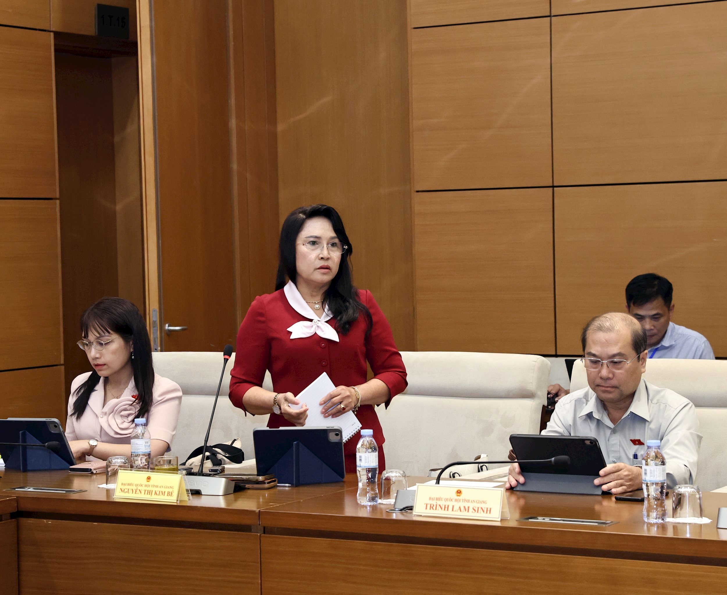 Delegasi Majelis Nasional Nguyen Thi Kim Be (An Giang)