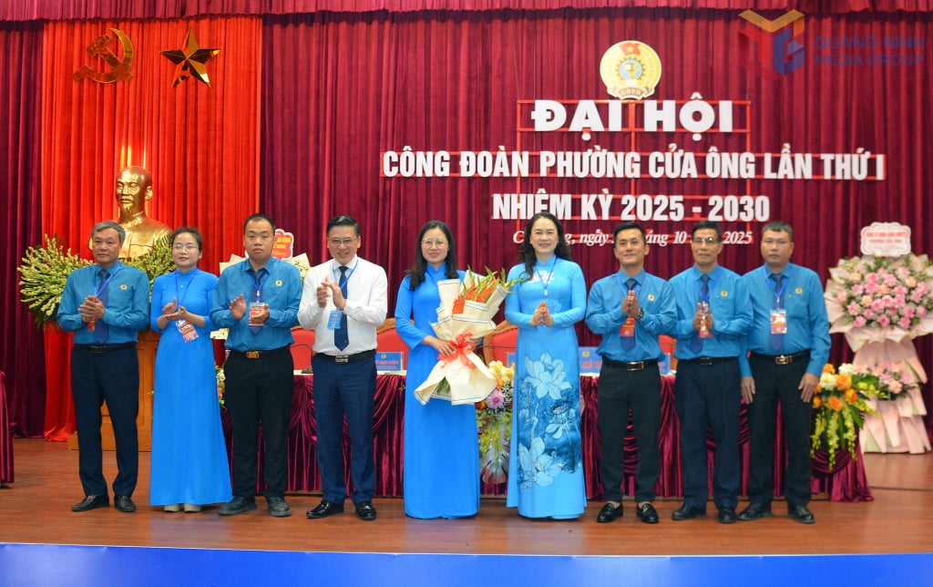 Ban Cháp hành Công đoàn phường Cửa Ông lần thứ I, nhiệm kỳ 2025-2030 ra mắt Đại hội.