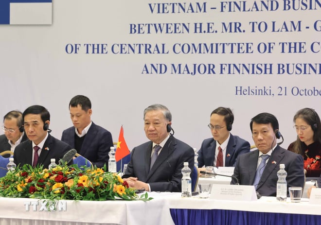 ttxvn-tong-bi-thu-to-lam-gap-mot-so-doanh-nghiep-tieu-bieu-cua-phan-lan-8353061-1.jpg