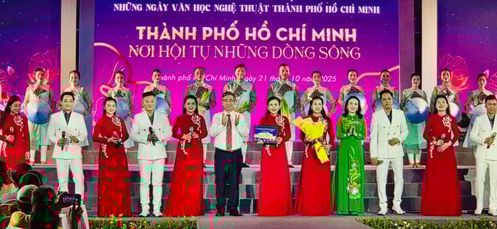 Dạt dào cảm xúc với chương trình khép lại 