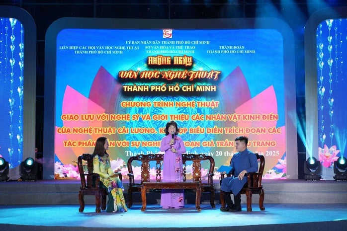 Dạt dào cảm xúc với chương trình khép lại 