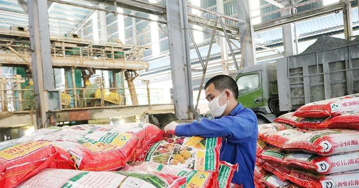 Công nghiệp giữ nhịp tăng trưởng, tạo đà bứt phá cuối năm