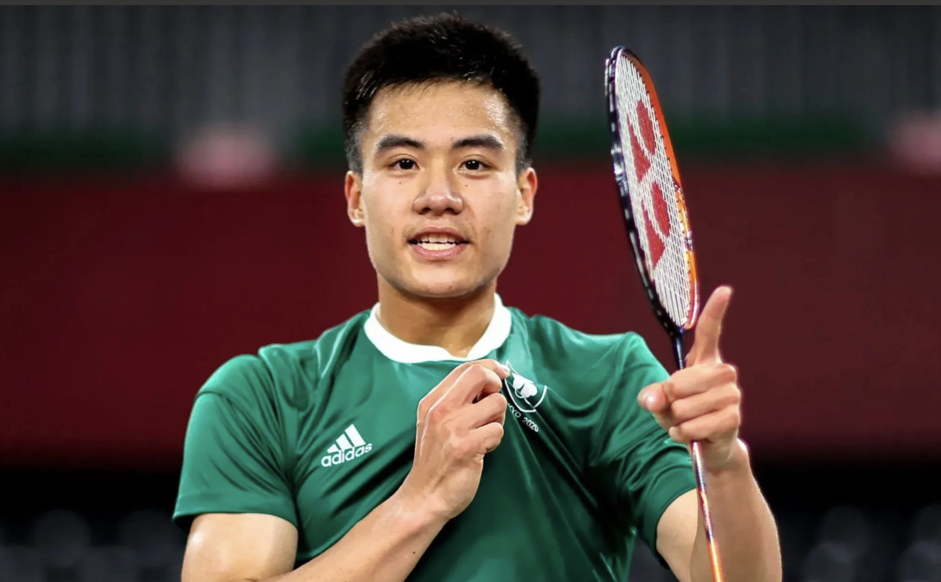 Vietnamese Badminton Star Shines | [Competition Name]