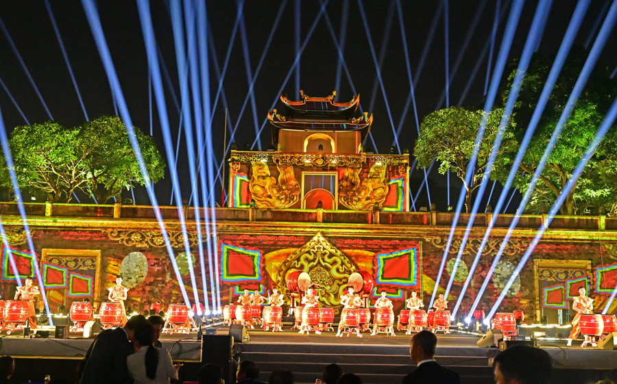 LỄ KHAI MẠC LỄ HỘI VĂN HÓA THẾ GIỚI HÀ NỘI 2025: HÀNH TRÌNH KHÁM PHÁ VĂN HÓA