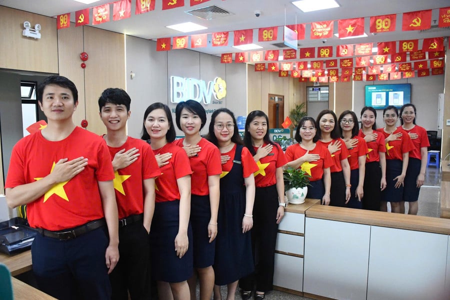 the-he-tre-cua-bidv-giu-vung-tinh-than-yeu-nuoc-quyet-tam-hoan-thanh-xuat-sac-nhiem-vu-duoc-giao.jpg