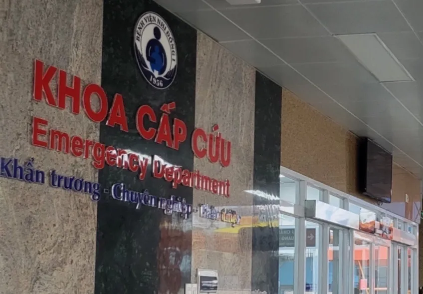 Nam sinh 13 tuổi rơi từ tầng 3 xuống bị đa chấn thương