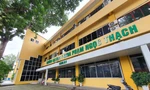 Waarschuwing, ontslag van directeur van de Pham Ngoc Thach Universiteit voor Geneeskunde
