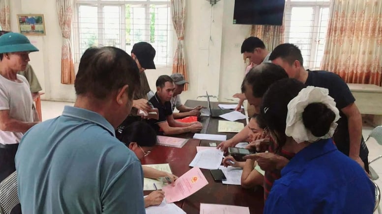 Markförvaltningsdepartementet förklarar begäran om att folk ska tillhandahålla kopior av röda böcker - Foto 1. Cục Quản lý đất đai lý giải việc đề nghị người dân cung cấp bản sao sổ đỏ- Ảnh 1.