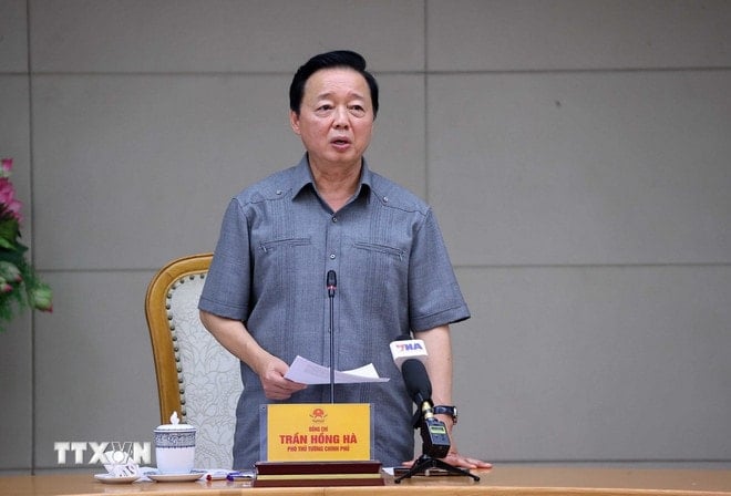 Vizepremierminister Tran Hong Ha hielt eine Abschlussrede auf dem Treffen. (Foto: Van Diep/VNA) ttxvn-2210-pho-thu-tuong-tran-hong-ha-2.jpg
