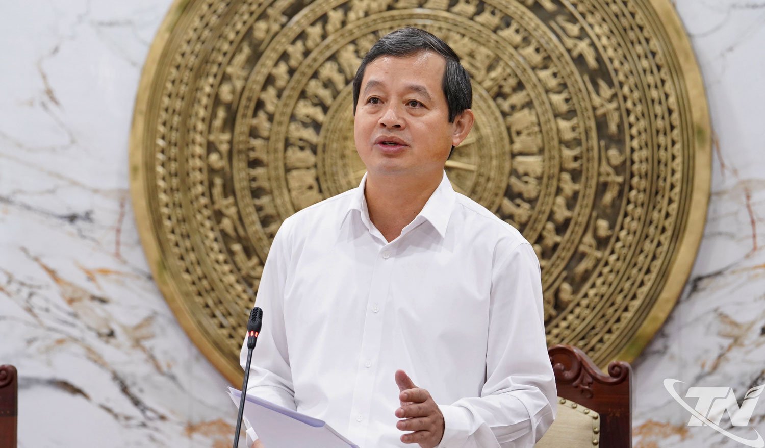 会議では、省人民委員会のファム・ホアン・ソン委員長が閉会の辞を述べた。