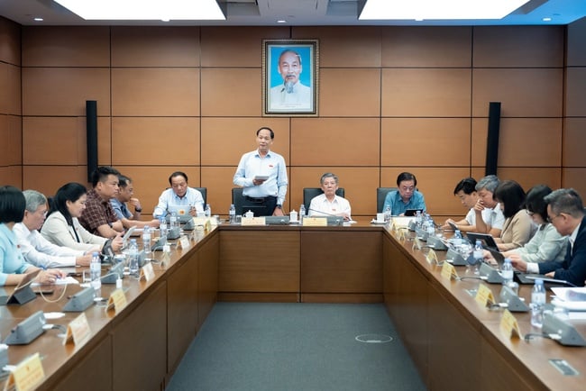 항공 안전 문화를 구축하여 베트남의 위상을 높이고 베트남 문화를 전 세계에 퍼뜨리는 데 기여합니다. - 사진 1. Xây dựng văn hóa an toàn hàng không để nâng tầm vị thế, góp phần lan tỏa văn hóa Việt Nam ra thế giới - Ảnh 1.