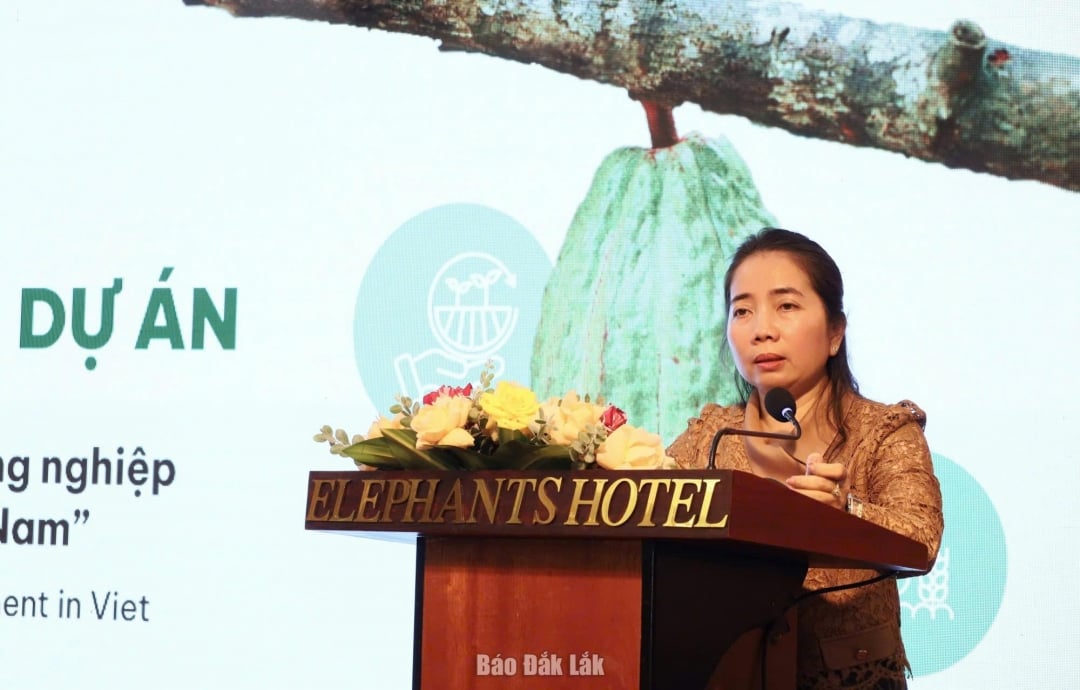 Phó Giám đốc Sở Nông nghiêp và Môi trường Đặng Thị Thủy phát biểu khai mạc buổi tọa đàm.