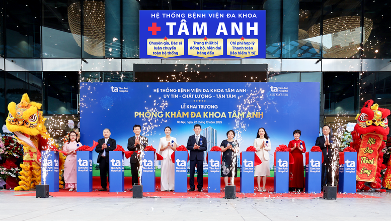 Eröffnung der Tam Anh Cau Giay General Clinic – Foto 1. Khai trương Phòng khám Đa khoa Tâm Anh Cầu Giấy- Ảnh 1.