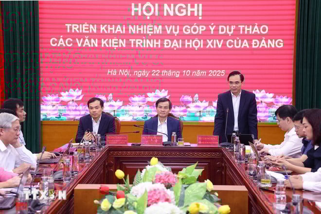 ttxvn-duong-trung-y.jpg