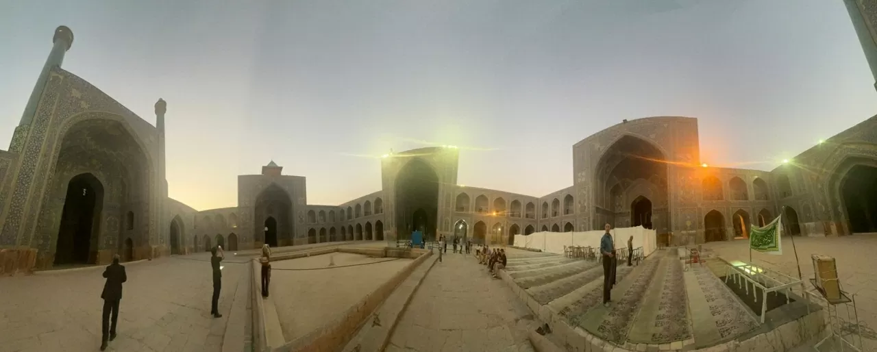 駐イランベトナム大使館がエスファハーン州を訪問し活動 Đại sứ quán Việt Nam tại Iran thăm, làm việc tỉnh Esfahan