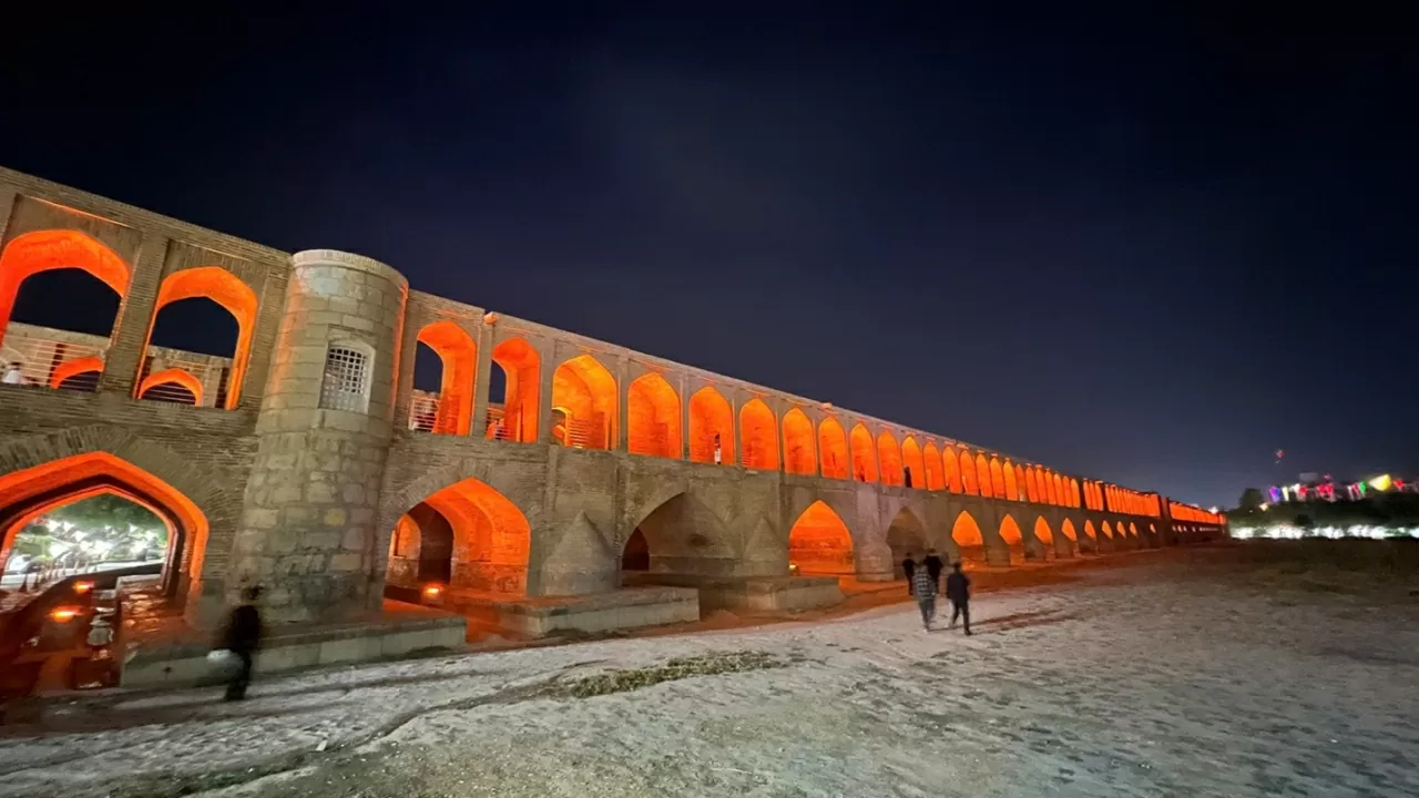 駐イランベトナム大使館がエスファハーン州を訪問し活動 Đại sứ quán Việt Nam tại Iran thăm, làm việc tỉnh Esfahan