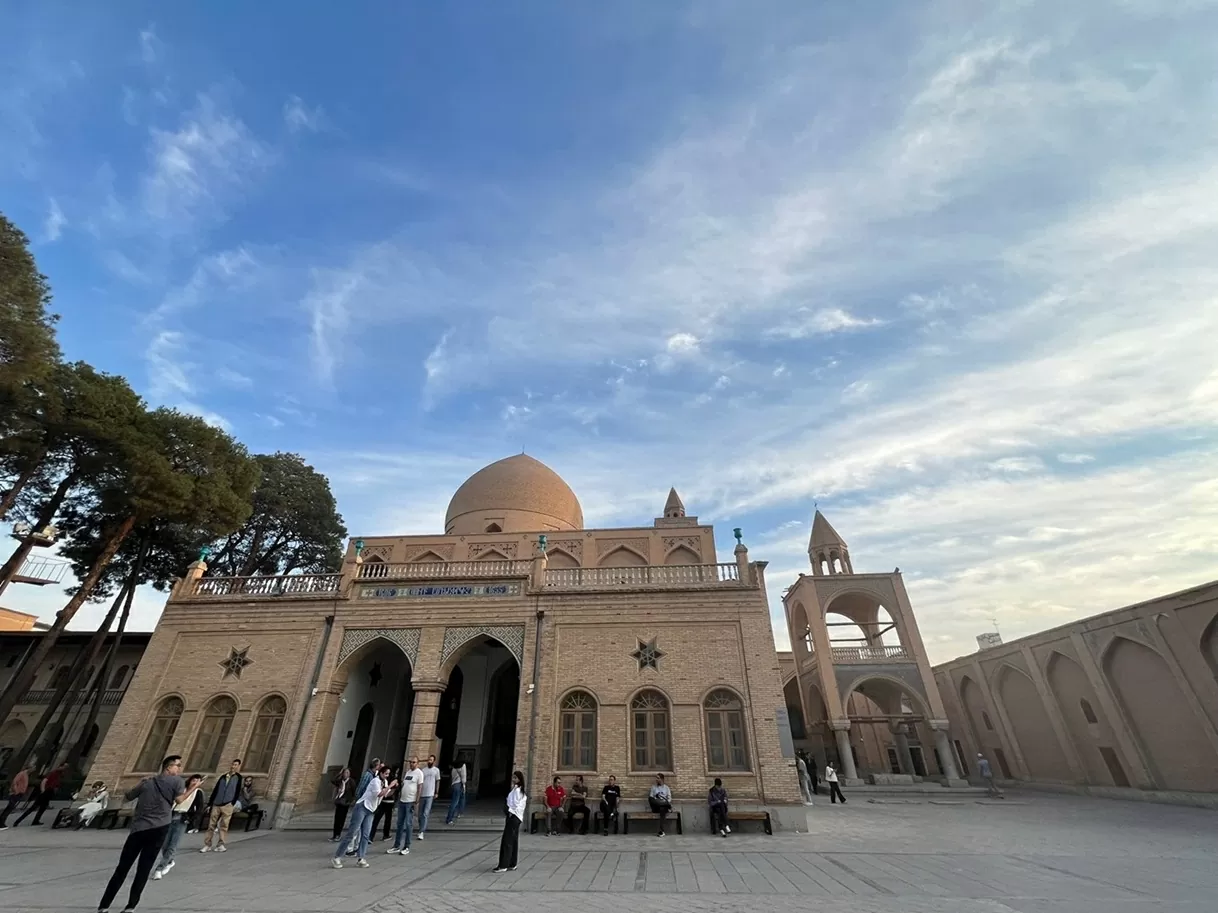 駐イランベトナム大使館がエスファハーン州を訪問し活動 Đại sứ quán Việt Nam tại Iran thăm, làm việc tỉnh Esfahan