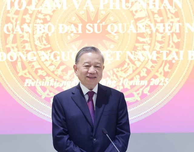 Tổng Bí thư Tô Lâm gặp gỡ Đại sứ quán và cộng đồng người Việt tại Bắc Âu- Ảnh 2. Tổng Bí thư Tô Lâm gặp gỡ Đại sứ quán và cộng đồng người Việt tại Bắc Âu- Ảnh 2.