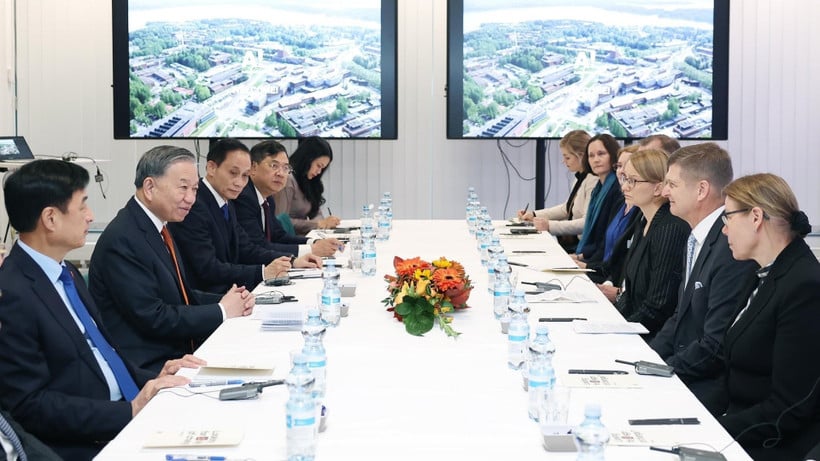 Tổng Bí thư Tô Lâm làm việc với Ban lãnh đạo Đại học Aalto. (Ảnh: Thống Nhất/TTXVN)