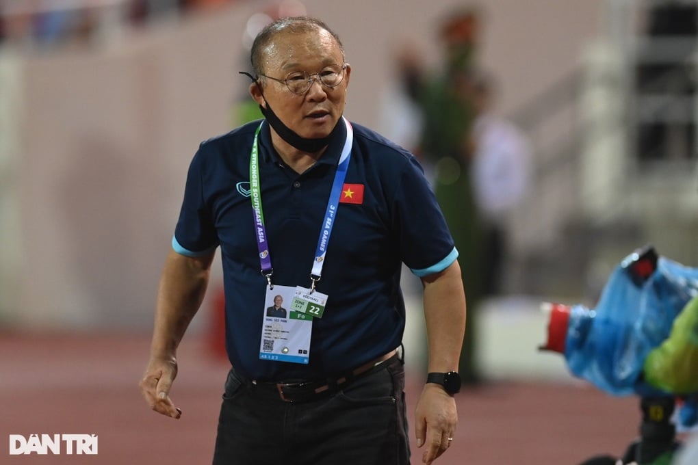Bóng đá Đông Nam Á dậy sóng vì HLV Park Hang Seo - 1
