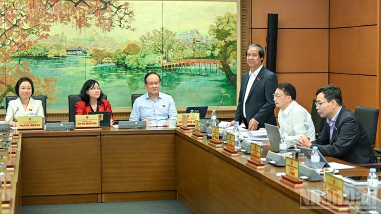 ndo_br_chi-7592-2886.jpg