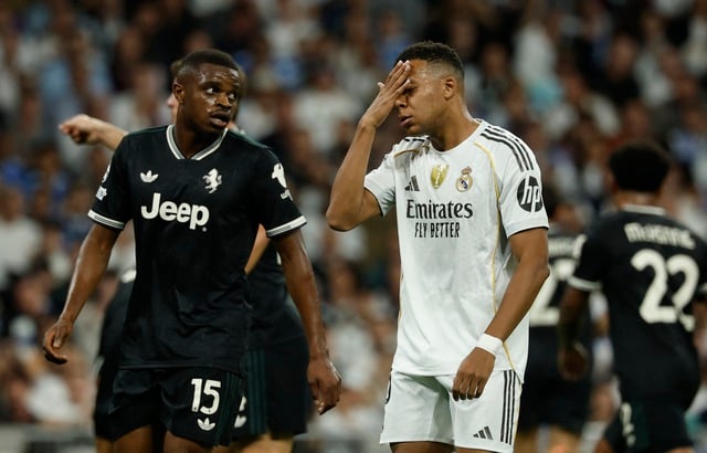 'Duo' Mbappe - Vinicius höll nästan på att förstöra Real Madrids glada dag, Liverpool vann imponerande - Foto 1. ‘Song sát’ Mbappe - Vinicius suýt phá hỏng ngày vui của Real Madrid, Liverpool thắng ấn tượng- Ảnh 1.