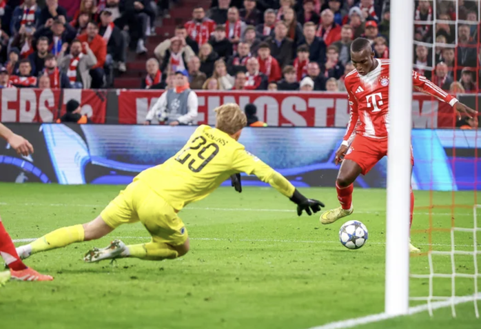 Sao trẻ Lennart Karl tỏa sáng, Bayern Munich thắng nghiền ép Club Brugge - Ảnh 4.