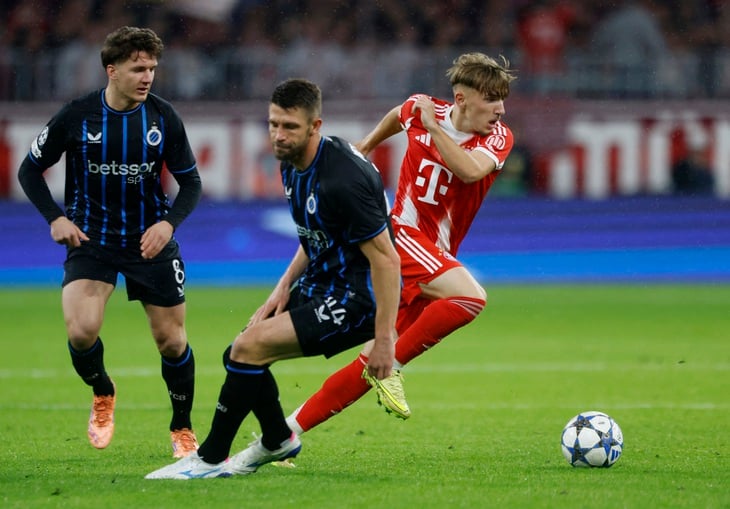 Xuất hiện ngôi sao 17 tuổi 'ngoại hình Messi, đá hay như Yamal' - Ảnh 2.