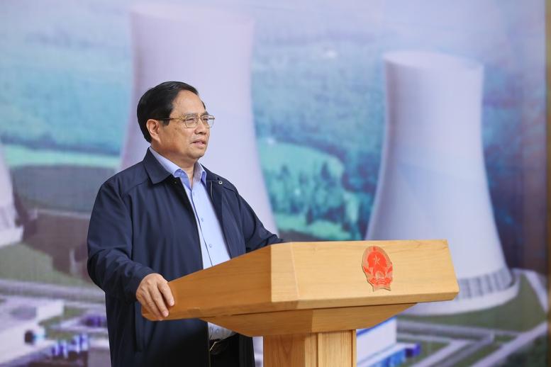 Premier: Negocjacje w sprawie budowy elektrowni jądrowych „harmonizują korzyści, dzielą ryzyko” – zdjęcie 8. Thủ tướng: Đàm phán xây dựng nhà máy điện hạt nhân 'lợi ích hài hòa, rủi ro chia sẻ'- Ảnh 8.