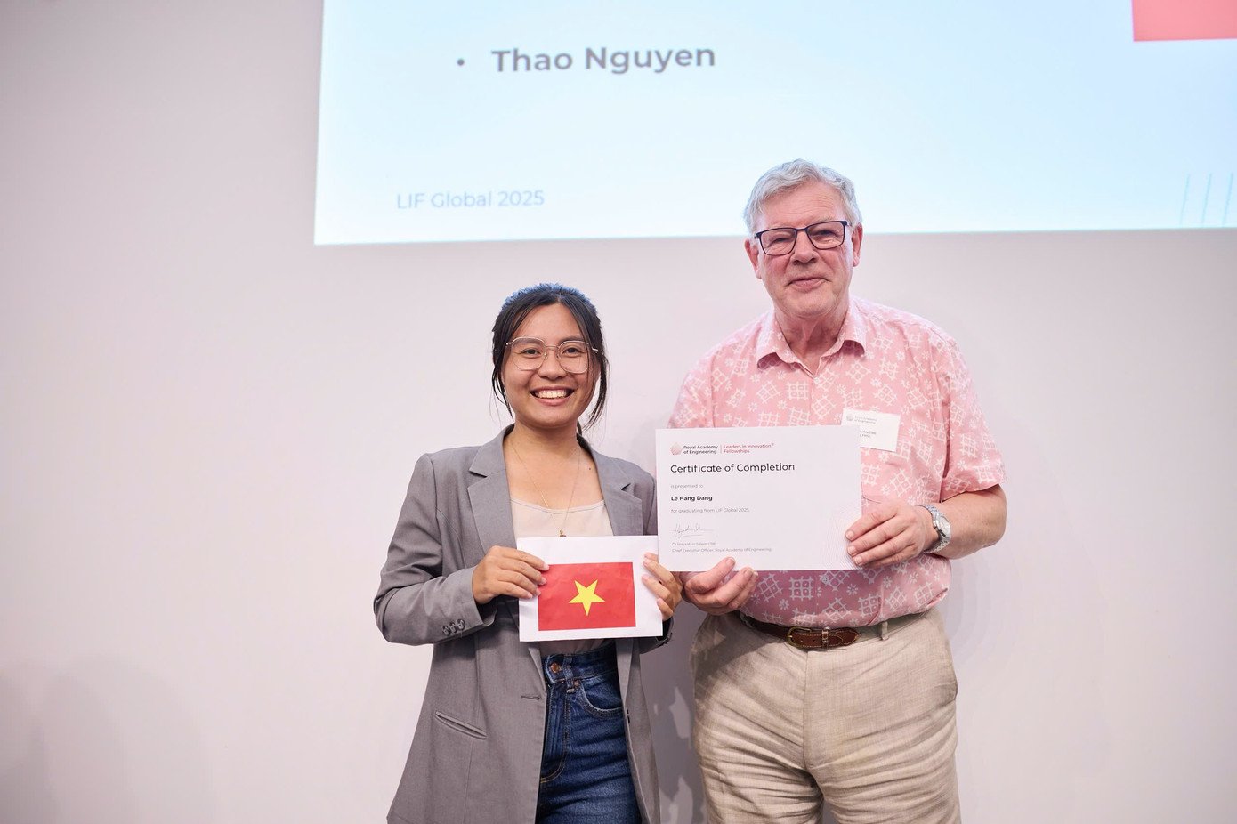 Nữ tiến sĩ và bài toán tối ưu thuốc điều trị từ vật liệu y sinh