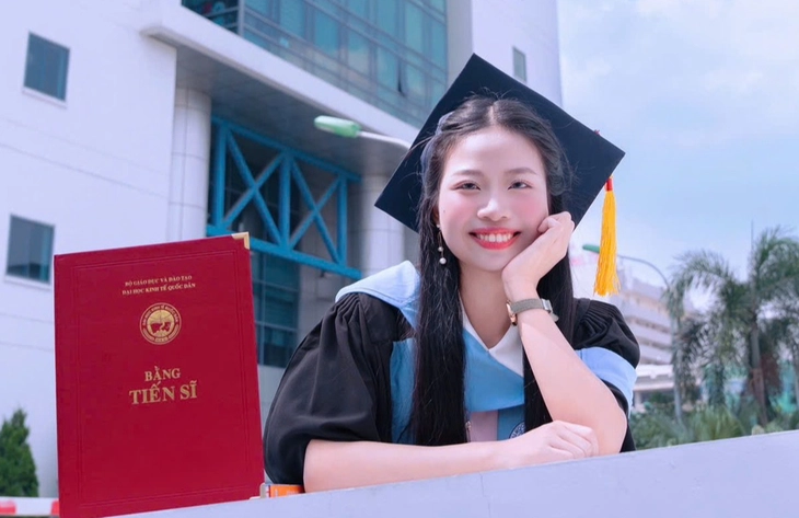 tiến sĩ - Ảnh 1.
