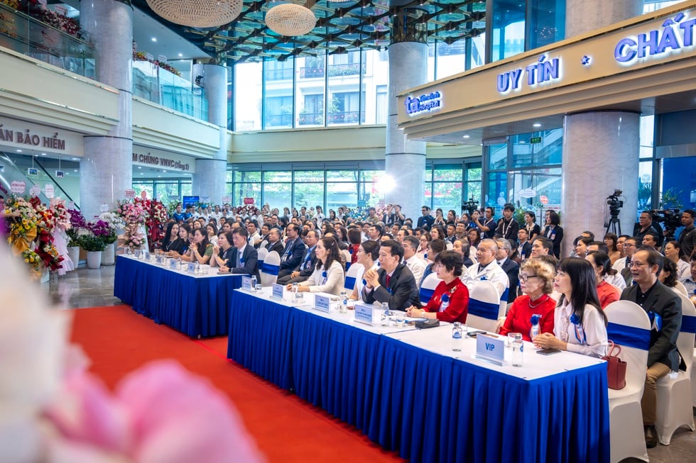 Phòng khám đa khoa công nghệ cao rộng 17.000m2 quy mô lớn nhất Hà Nội - 9