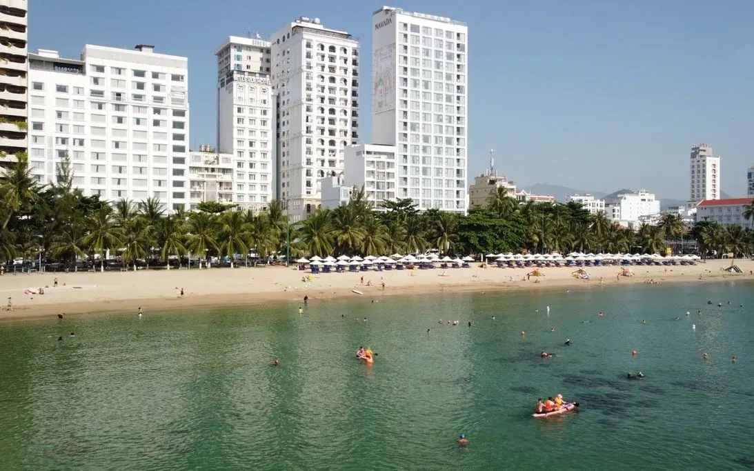 Khanh Hoa påskyndar stimulansåtgärderna för turismen under årets sista tre månader. Khánh Hòa tăng tốc kích cầu du lịch 3 tháng cuối năm.