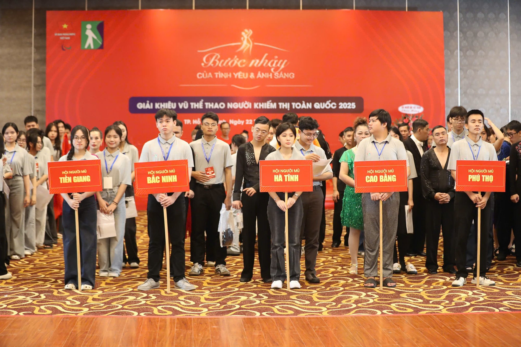 Giải Khiêu vũ Thể thao Người khiếm thị toàn quốc 2025 mang đậm tính nhân văn - Ảnh 1.