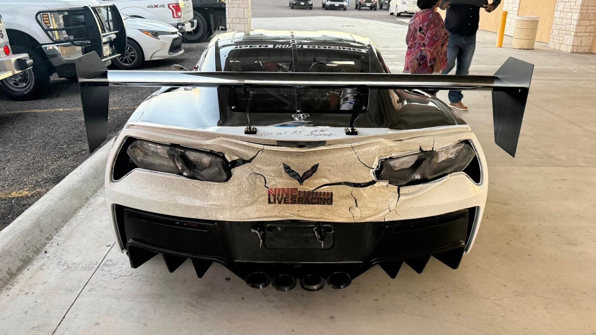 Para-choque traseiro do Corvette ZR1 derreteu após corrida BBORR