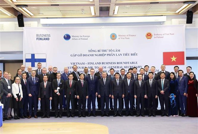 Việt Nam tiếp tục thúc đẩy chiến lược phát triển chất lượng cao, trong đó chú trọng vào khoa học công nghệ và đổi mới sáng tạo- Ảnh 1.